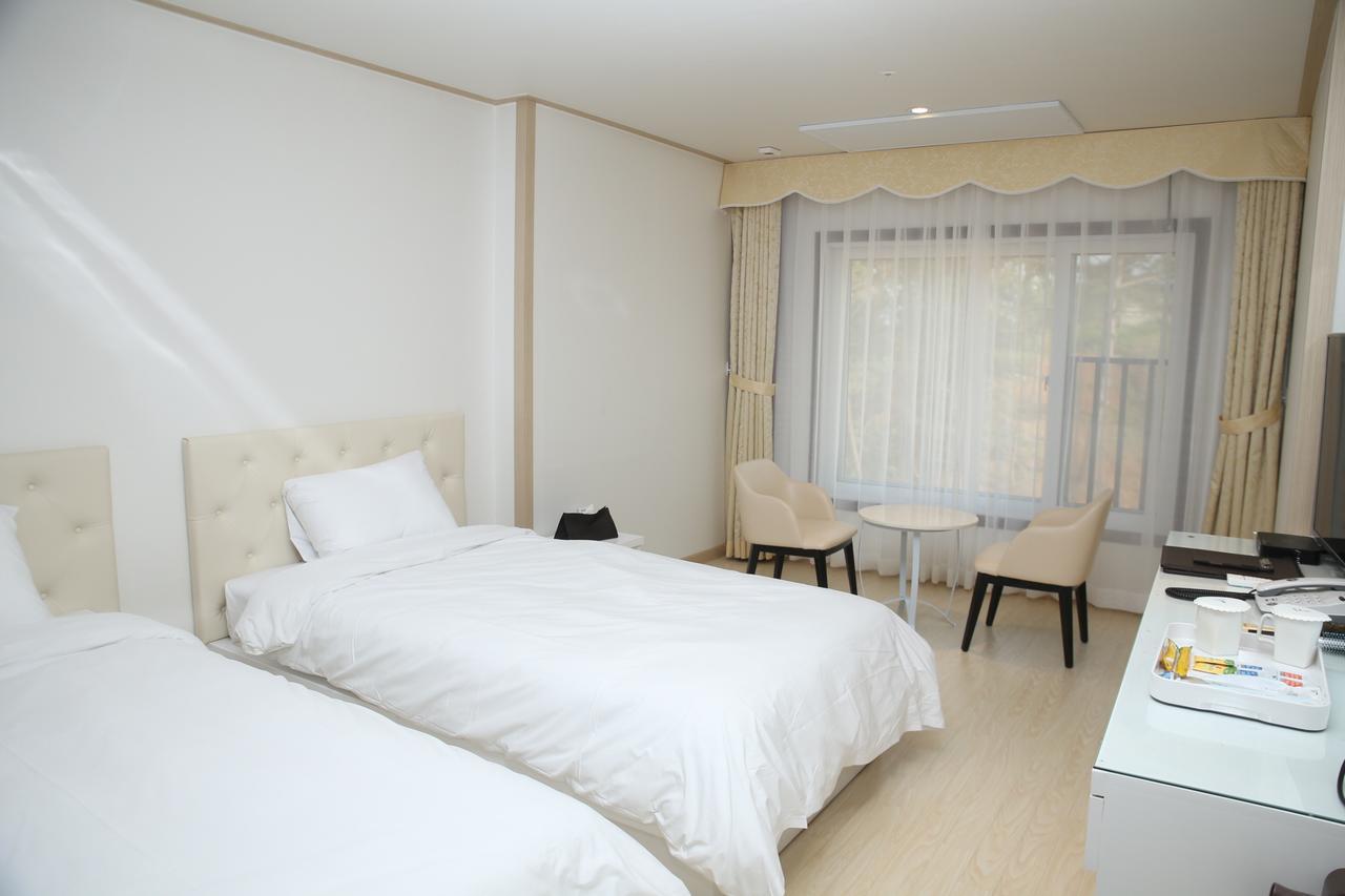 Daebudo Tourist Hotel Ansan Eksteriør billede