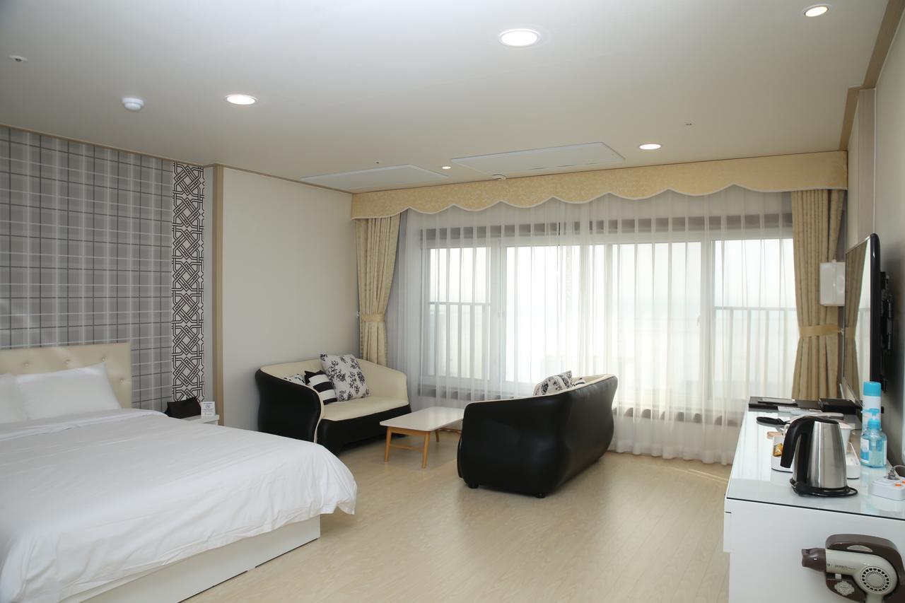 Daebudo Tourist Hotel Ansan Eksteriør billede